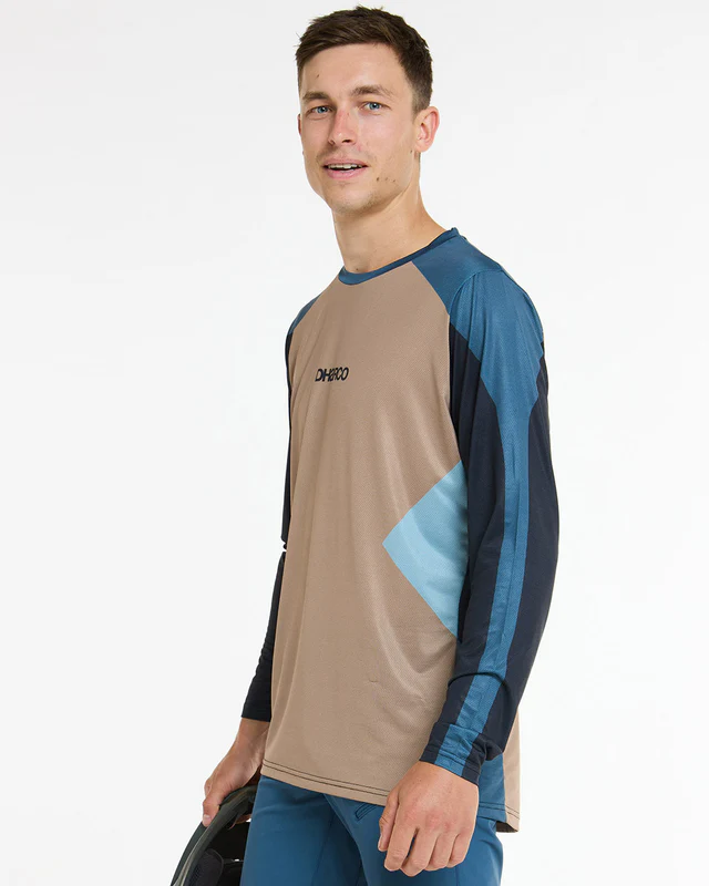 Dharco Mens Race Jersey | Levi, L