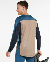 Dharco Mens Race Jersey | Levi, L