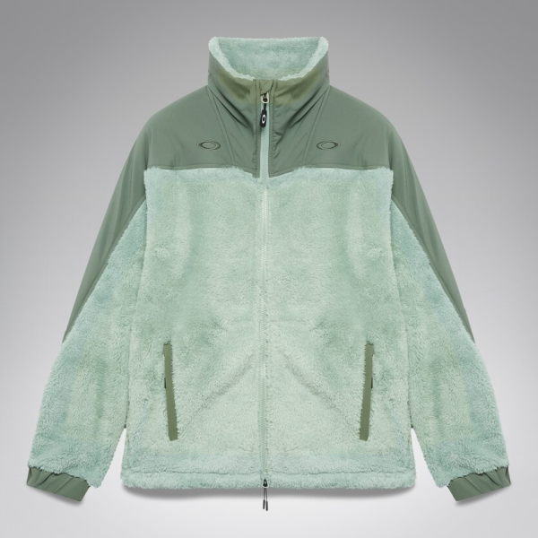Oakley W. mountain fire sherpa