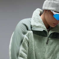 Oakley W. mountain fire sherpa