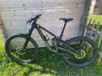 Trek Slash 8 XT Gen 6   3084